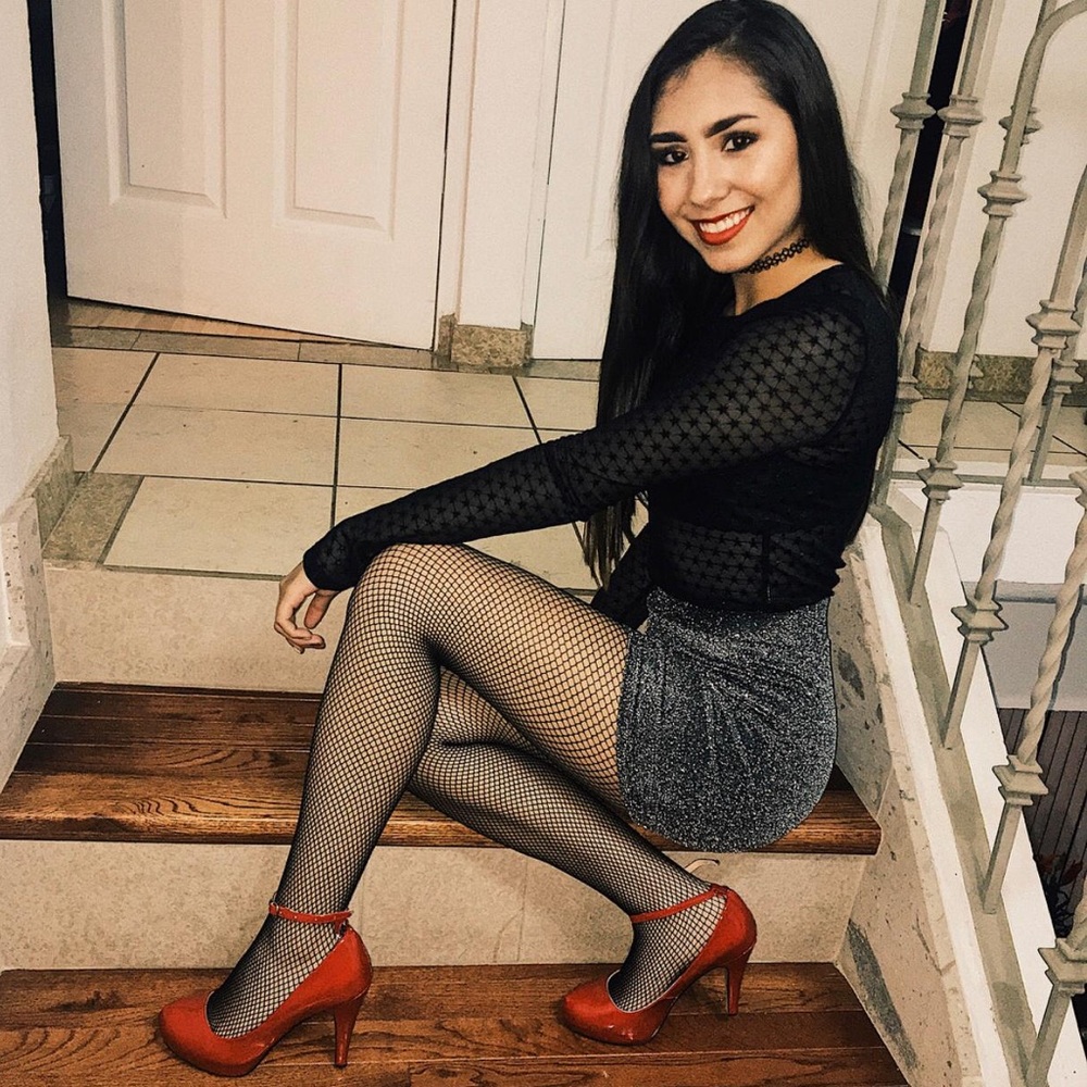 Crop - Picture 2 of 2